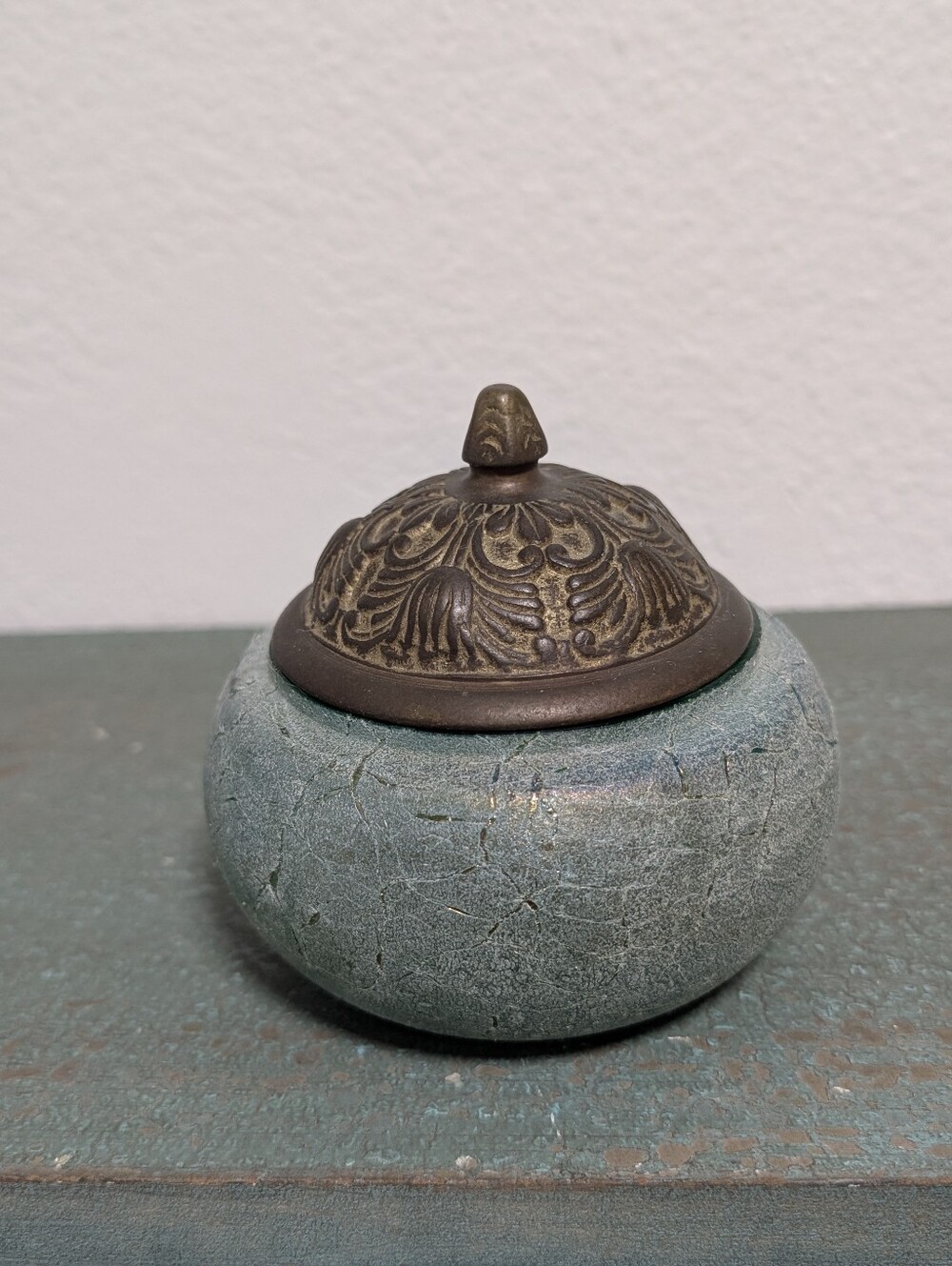 Silvestri Mouth Blown Iridescent Green Crackle Glass Trinket Jar Bronze Lid